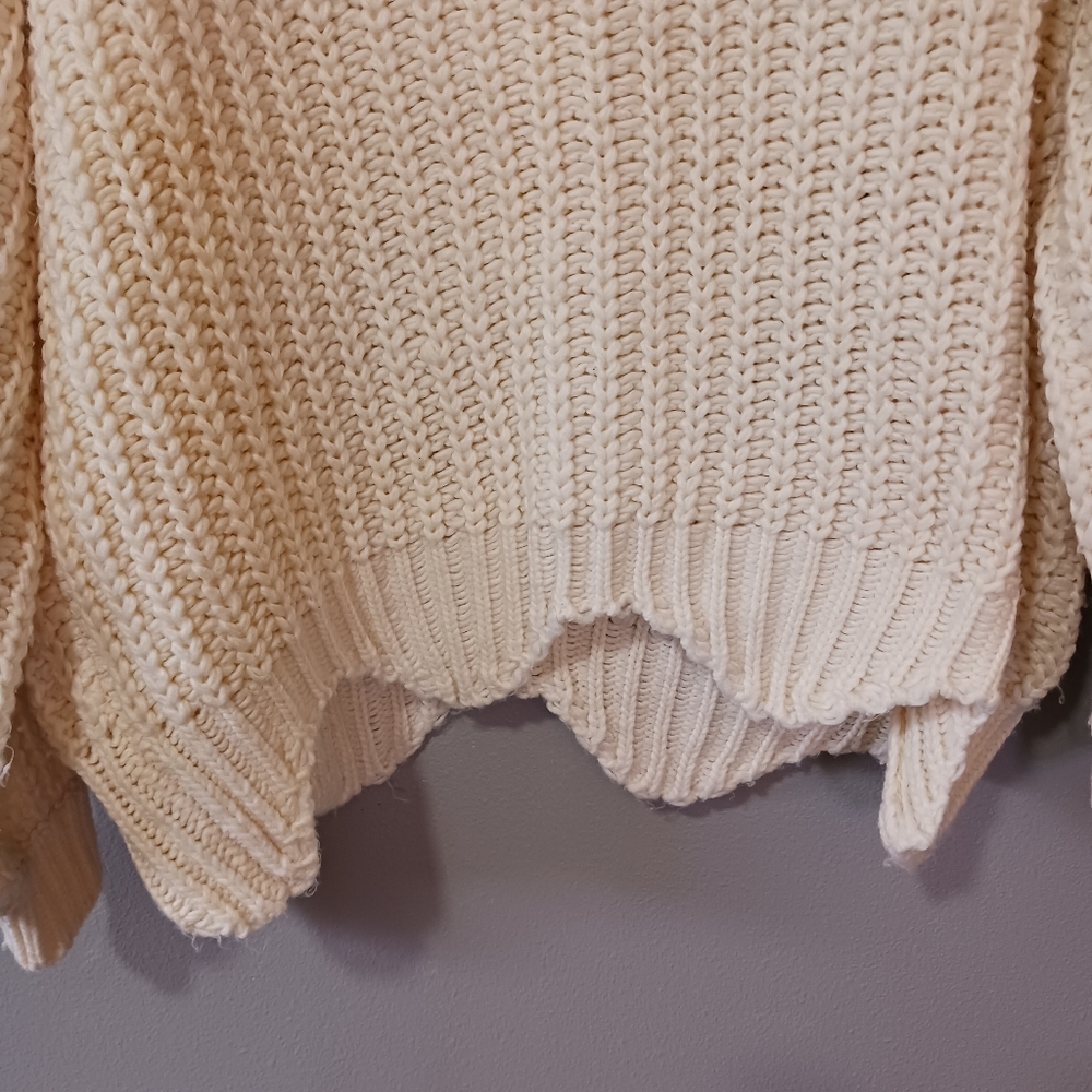 Bluivy Cozy Cream Chunky Knit Sweater Distressed Hem Balloon Sleeve Med Large - Picture 6 of 6